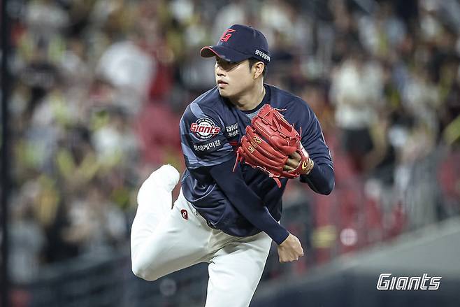 롯데 자이언츠 김강현.