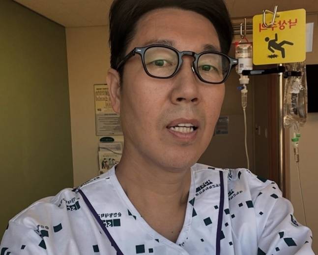 김영철이 마비성 장폐색으로 입원 치료를 받았다. [사진=김영철 SNS]