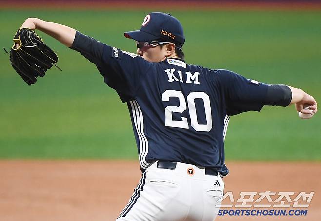 23일 서울 고척스카이돔에서 열린 두산-키움전. 선발투수 김유성이 투구하고 있다. 고척=정재근 기자 cjg@sportschosun.com/2025.4.23/