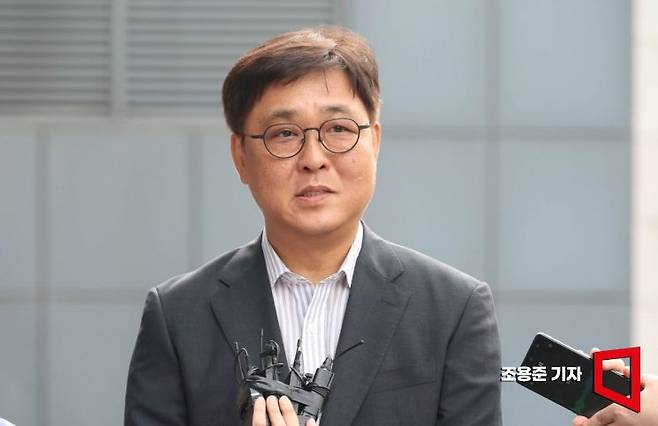 최휘영 문화체육관광부 장관 후보자가 14일 서울 종로구 국립현대미술관에 마련된 인사청문회 준비 사무실로 첫 출근하며 소감을 밝히고 있다. 2025.7.14 조용준 기자