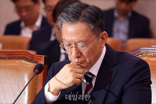 정성호 법무부 장관 후보자가 16일 국회 법제사법위원회에서 열린 인사청문회에서 질의를 듣고 있다. ⓒ데일리안 홍금표 기자