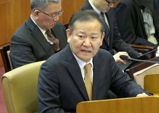 이상민 전 행정안전부장관이 2월 11일 서울 종로구 헌법재판소에서 열린 윤석열 대통령 탄핵심판 7차 변론기일에 증인으로 출석해 발언하고 있다. 헌법재판소 제공