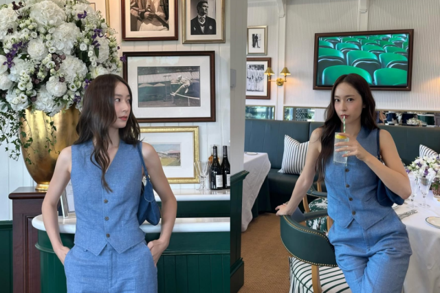 배우 겸 가수 정수정(크리스탈)이 런던에서 청량한 여름 패션을 뽐냈다. / 정수정 인스타그램 캡처