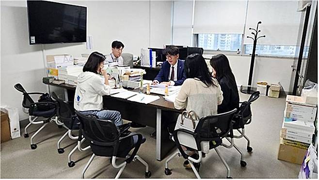 [수원=뉴시스] 경기도의회 간담회. (사진=경기교사노조 제공) 2025.07.17. photo@newsis.com *재판매 및 DB 금지