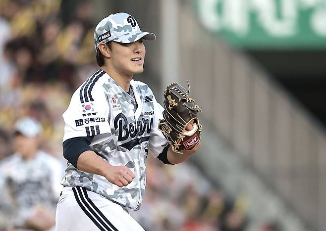 올 시즌 16경기에 모두 선발로만 나섰던 최원준은 후반기부터 불펜으로 자리를 옮긴다. 조성환 감독대행은 “중요한 상황에서 다양하게 활용할 수 있을 것”이라고 기대를 숨기지 않았다. 스포츠동아 DB