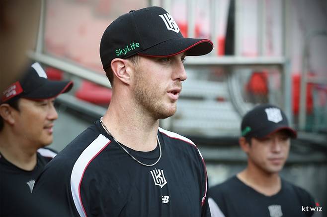 KT 패트릭은 17일 수원 한화전을 앞두고 1군에 합류했다. 그는 최고 157㎞의 빠른 공이 장점으로 ABS와 좋은 궁합을 이룰 것으로 예상된다. 사진제공｜KT 위즈