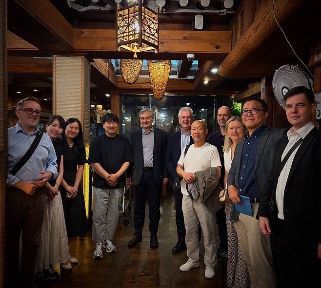 크로아티아 대사 주최로 열린 포드라브카의 이반 후달리 이사 내외와 한국 바이어들과의 만찬. 사진제공|크로아티아관광청/CNTB