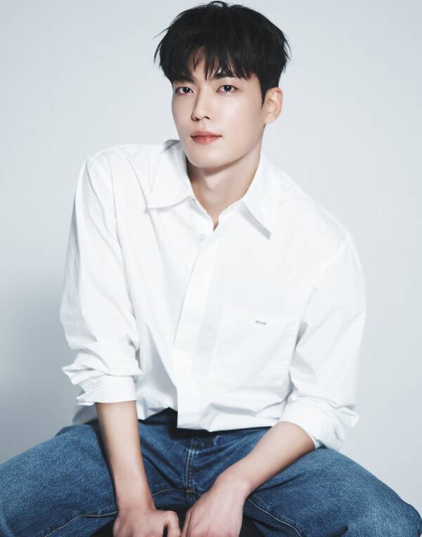 ▲ JTBC 금요시리즈 첫 작품 '착한 사나이'에 출연하는 이승헌. 제공|킹콩 by 스타쉽