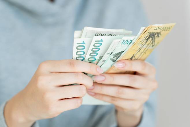 직장인에게 가장 효과적인 재테크는 지출을 줄이고 저축액을 늘리는 것이다.[사진 | 게티이미지뱅크]