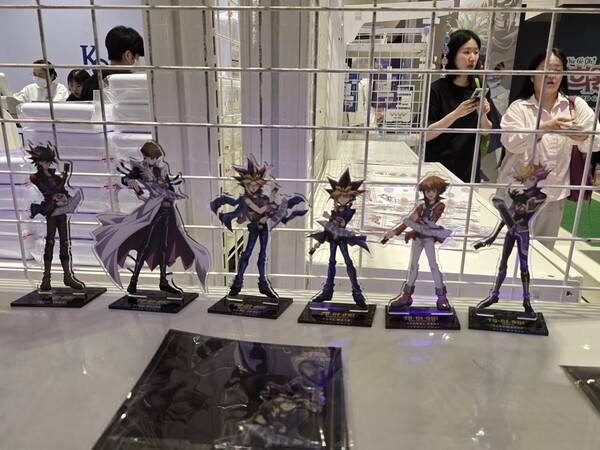 - 카사장님은 주인공이 아니긴 한데...