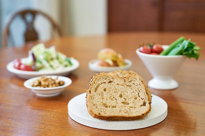 다이어트 할 때 끼니를 거르면 영양소가 불균형해지고 근육량이 줄어들 수 있어 주의해야 한다. [사진=게티이미지뱅크]