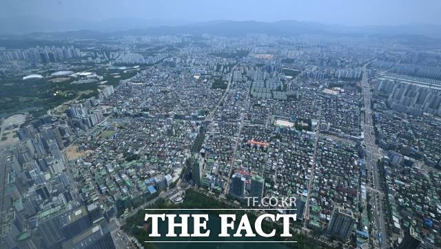 잠실미성·크로바 조합은 2020년에도 조합장 및 집행부가 해임된 바 있다. 설계변경 과정에서 조합이 독단적으로 처리했다는 사실이 조합원들의 공분을 샀다. /장윤석 기자