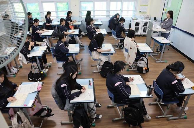 2026학년도 대학수학능력시험 6월 모의평가를 준비하는 학생들. 해당 사진은 기사와 직접적인 관련이 없습니다. 연합뉴스