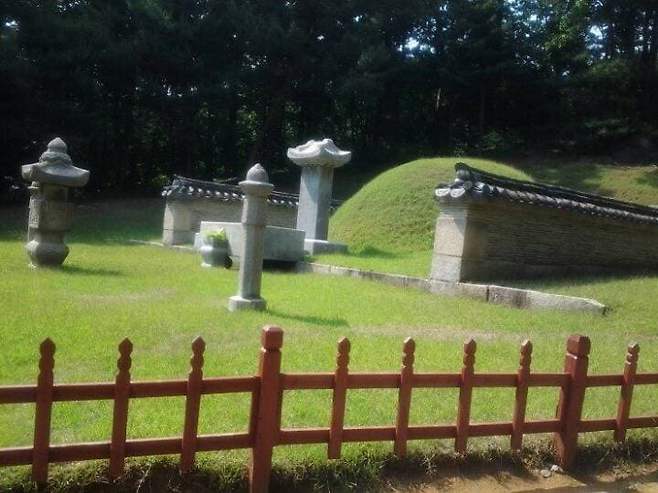 7cf3da36e2f206a26d81f6e04e847168