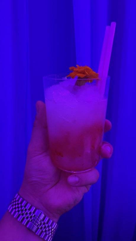 ‘스마도리 바 팝업 in 서울’에선 이번 팝업스토어를 위해 ‘스마도리 바 시부야’의 시그니처 칵테일인 마블링 스노우를 재해석한 칵테일을 경험할 수 있다. 윤우열 기자 cloudancer@donga.com