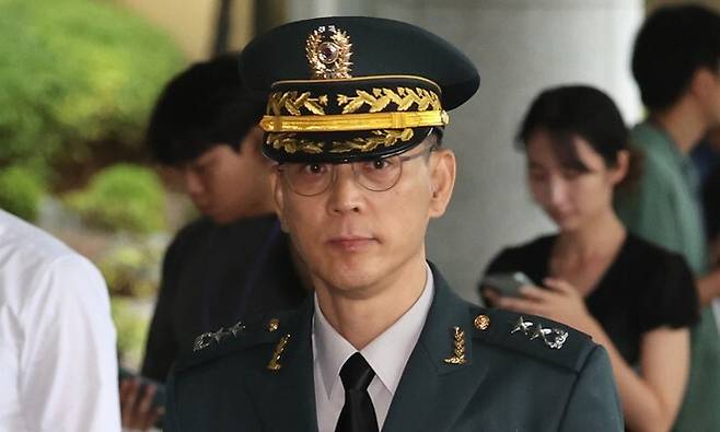 김용대 드론작전사령관이 17일 내란특검 사무실이 마련된 서울 서초구 서울고검에 조사를 받기 위해 출석하고 있다. 연합뉴스