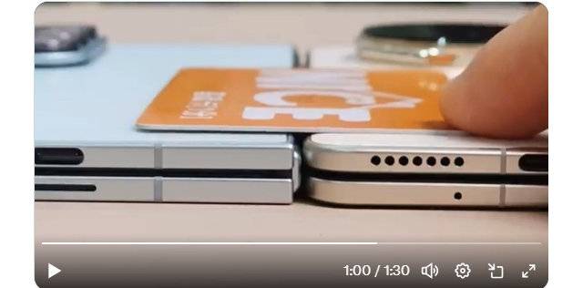 삼성 '갤럭시 Z 폴드7'(왼쪽), 아너 '매직 V5'(오른쪽). 엑스 캡처