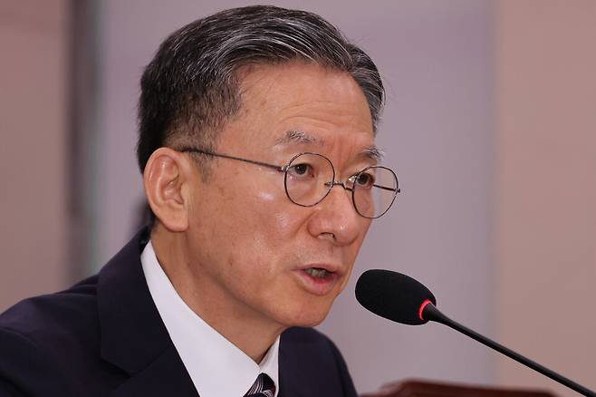 정성호 법무부 장관 후보자가 16일 국회 법제사법위원회에서 열린 인사청문회에서 위원 질의에 답변하고 있다. ⓒ연합뉴스