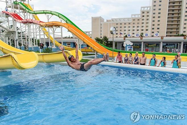 북한의 대형 해변 리조트 단지인 원산갈마 해안관광지구의 모습 [AFP 연합뉴스 자료사진. 재판매 및 DB 금지]