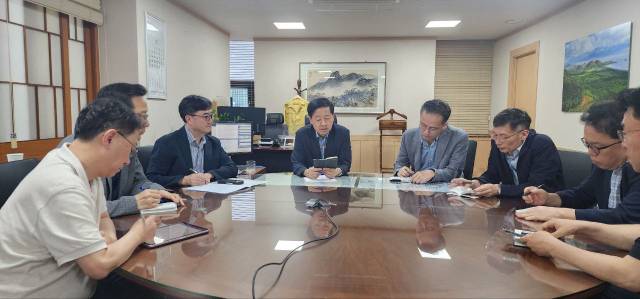 구윤철 부총리 겸 기획재정부 장관은 19일 집중호우 피해에 대한 신속한 복구 작업을 지시했다. 2025.7.19. 기재부 제