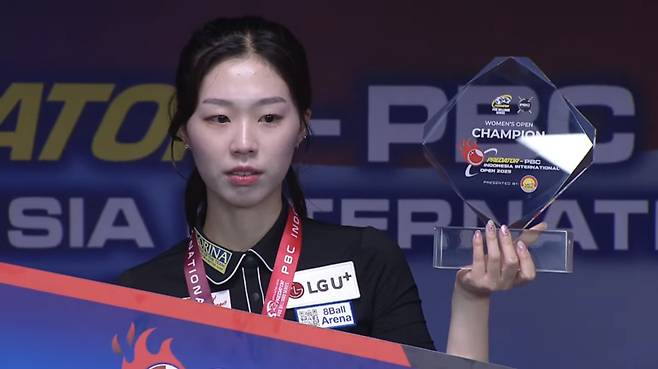 인도네시아 여자 10볼 오픈 우승을 차지한 대한민국 포켓 랭킹 1위 서서아(전남당구연맹). 대한당구연맹 제공