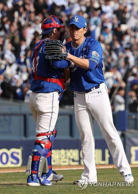 삼성 김재윤(오른쪽) / 사진=연합뉴스