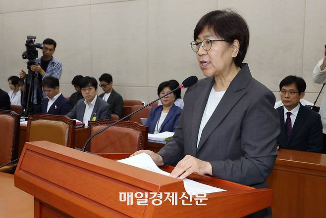 정은경 보건복지부 장관 후보자가 18일 국회 보건복지위원회에서 열린 인사청문회에서 모두발언을 하고 있다.2025.7.18 [이충우 기자]