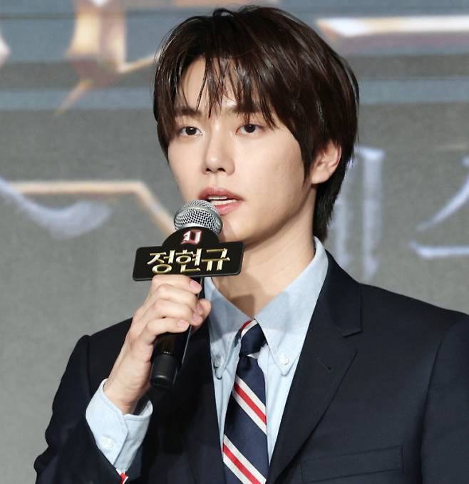 인플루언서 정현규가 지난 4월29일 서울 마포구 호텔 나루 서울 엠갤러리에서 열린 넷플릭스 ‘데블스 플랜: 데스룸’ 제작발표회에 참석해 인사말을 하고 있다. /사진=뉴스1