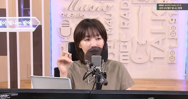 [서울=뉴시스] 지난 16일 방송된 MBC FM4U '김이나의 별이 빛나는 밤에'는 올데이 프로젝트 멤버들이 게스트로 출연했다. (사진=MBC 제공) 2025.07.19. photo@newsis.com *재판매 및 DB 금지