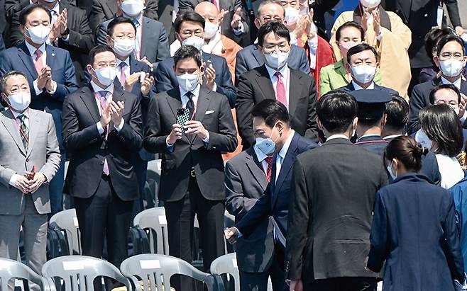 법인세 개정을 통해 중소기업보다 대기업이 더 많은 세금 감면 혜택을 봤다.[사진｜뉴시스]