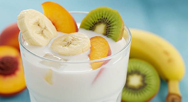 한여름 건강 간식, '우유'로 시원하고 가볍게. 사진=우유자조금위원회 제공.