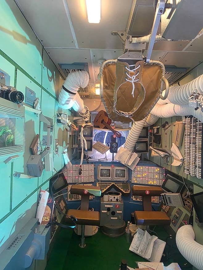 미르 우주정거장(Mir Space Station)은 관람객이 내부를 직접 들어가서 우주비행사들이 어떻게 지내는지 살필 수 있도록 했다./툴루즈=이종현 기자