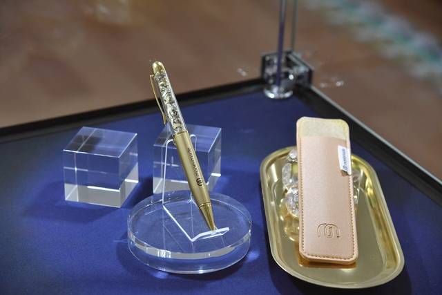 황금 돈볼펜. 조폐공사 제공