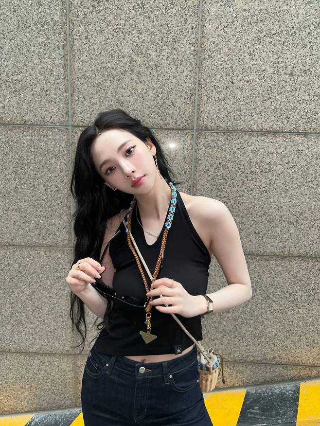 사진출처=카리나 SNS.