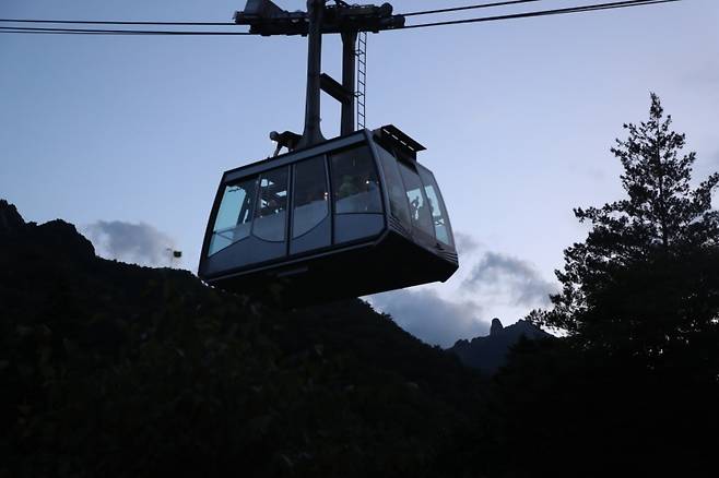 ▲설악산 케이블카 탑승객 무사 하산 [연합뉴스]