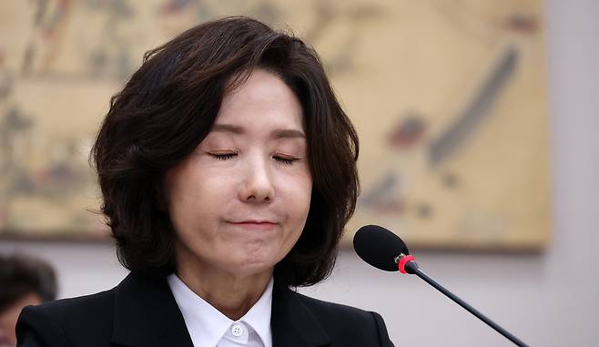 이진숙 사회부총리 겸 교육부 장관 후보자가 지난 16일 국회 교육위원회에서 열린 인사청문회에서 의원들의 질의를 듣고 있다. 권도현 기자