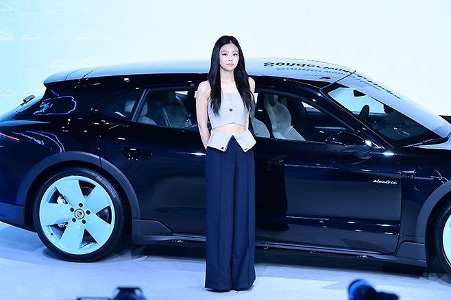 포르쉐코리아가 블랙핑크 제니와 함께 디자인한  ‘타이칸 4S 크로스 투리스모 포 제니 루비 제인(Taycan 4S Cross Turismo for Jennie Ruby Jane)’ [사진촬영=강영국 기자]