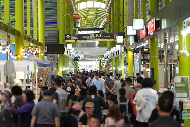 지난해 개최된 백년시장 백야축제 [사진 출처 = 강북구]