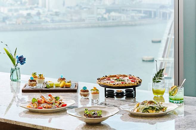 윈덤 그랜드 부산 '온 더 클라우드'의 '투게더 세트' *재판매 및 DB 금지