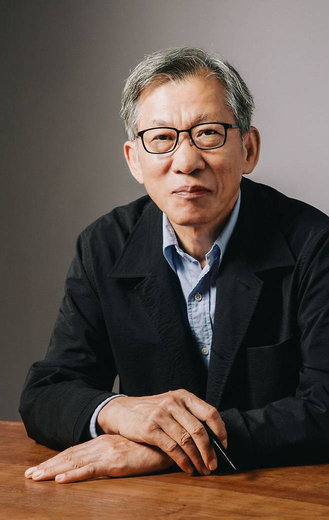 [서울=뉴시스] 최동준 기자 = 대통령실은 20일 국립중앙박물관 관장에 유홍준 명지대 미술사학과 석좌교수를 임명했다고 밝혔다. (사진=대통령실 제공) 2025.07.20. photo@newsis.com *재판매 및 DB 금지