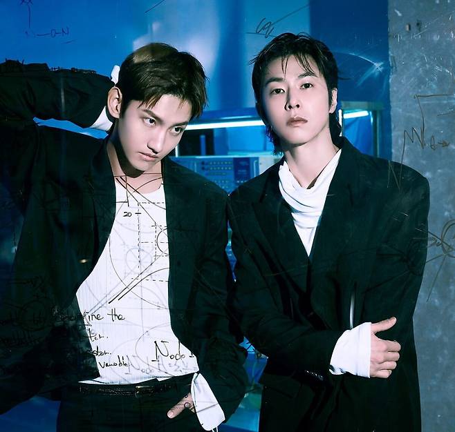 동방신기. SM엔터테인먼트