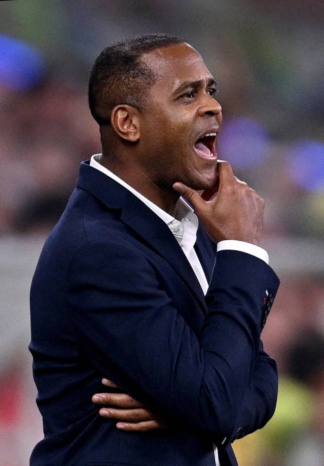 ▲ 신태용에 이어 인도네시아 축구대표팀을 지휘하는 패트릭 클라위버르트(사진) 감독을 향한 의구심은 여전하다. ⓒ 연합뉴스 / EPA