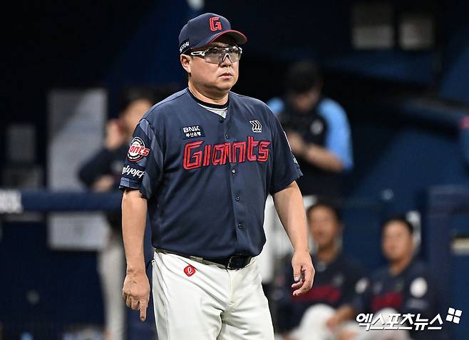김태형 감독이 이끄는 롯데 자이언츠가 19일 서울 잠실야구장에서 열린 2025 신한 SOL Bank KBO리그 LG 트윈스와의 팀 간 9차전에서 6-1로 이겼다. 사진 엑스포츠뉴스 DB