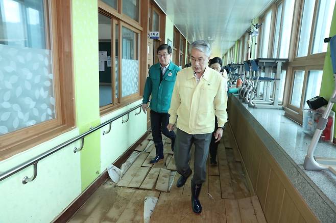 박종훈 교육감 진주지역 집중호우 피해 학교 방문 [경남도교육청. 재판매 및 DB 금지]