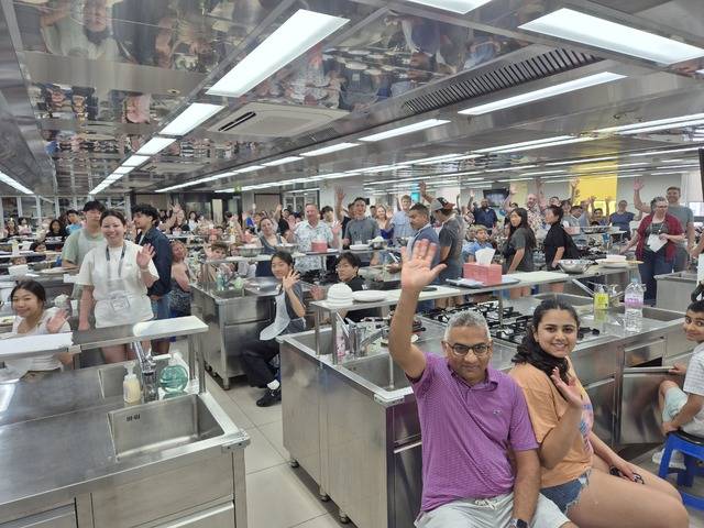 외국인 조리체험 모습/사진=전주문화재단 제공