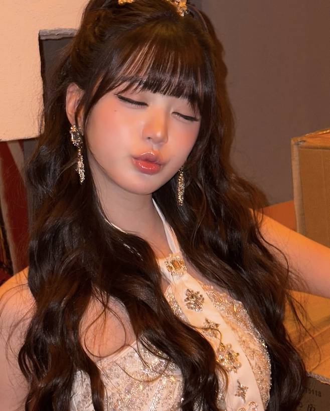 장원영 인스타그램.