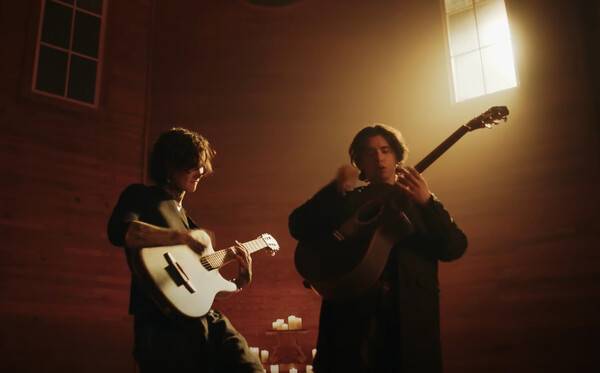 마르친 & 팀 헨슨 'Classical Dragon' [사진=마르친 유튜브 캡처]