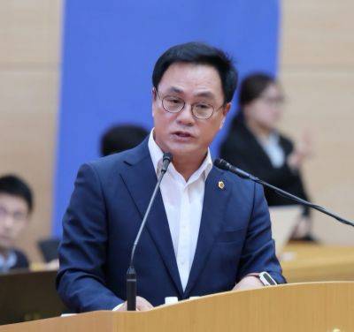 송형곤 전남도의원이 김 산업 진흥지역에서 고흥군과 완도군이 제외된 데 대해 제도 개선을 요구했다. 전남도의회 제공