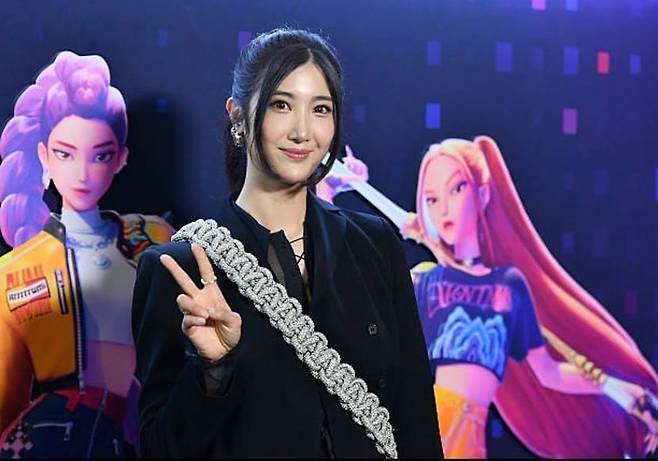 케데헌의 루미를 맡고, '골든' 등 수록곡의 작사, 작곡 등을 맡은 신영균 손녀 이재/이재 인스타그램