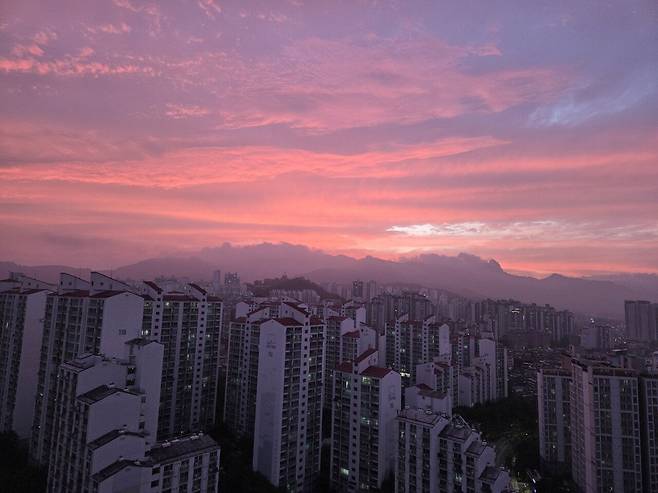 20250621_200344.jpg 나도 오전에 지리는거 찍음